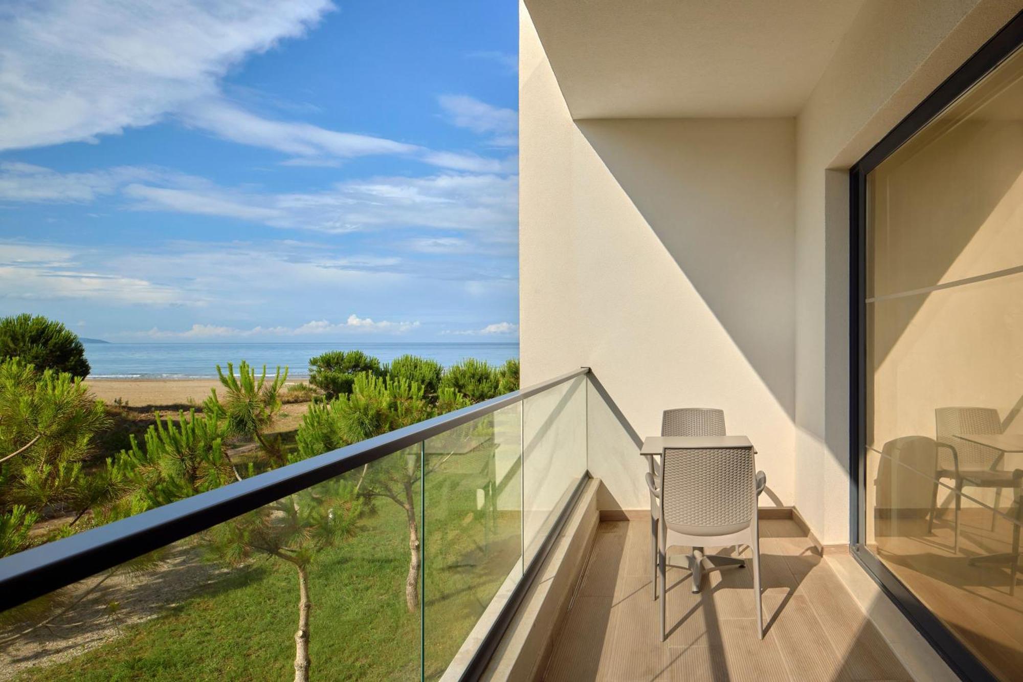 Sol Suite Frontal Sea View,1756682701:JPEG